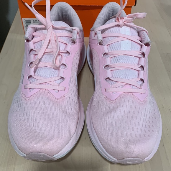 Nike Running Shoes - Picture 3 of 6